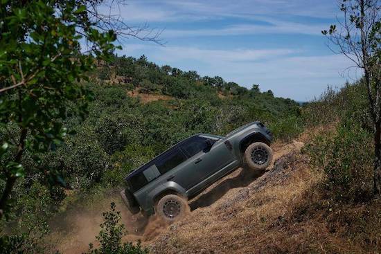 The most powerful performance, Land Rover Defender Defender OCTA official map released _fororder_image007