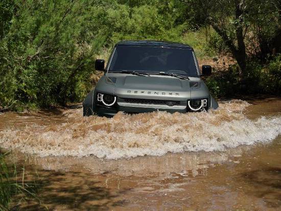 The most powerful performance, Land Rover Defender Defender OCTA official map released _fororder_image003